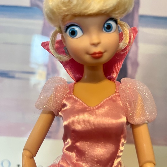 Disney Charlotte Classic Doll - From Princess and the Frog - Picture 4 of 4